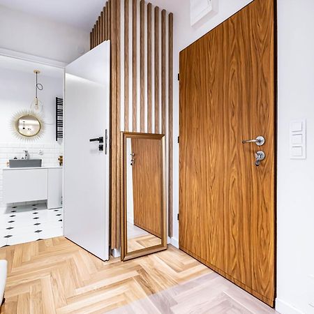 Luksusowy Apartament Blisko Centrum, Parking W Garazu Podziemnym Varsavia Esterno foto